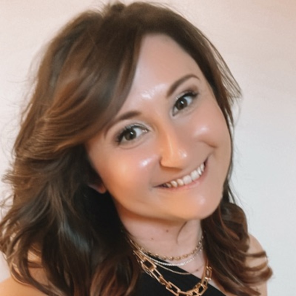 Meet your Posher, Emily